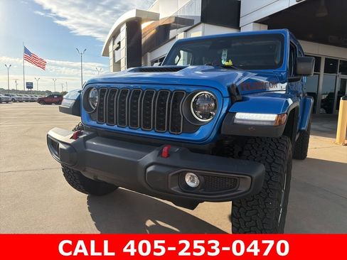 Used 2026 Jeep Wrangler Unlimited Rubicon AWD/4WD image 23