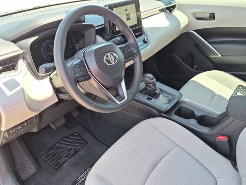Certified 2026 Toyota Corolla Cross LE FWD image 10
