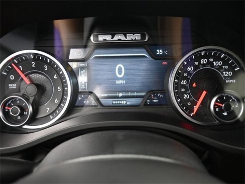 New 2026 RAM 1500 4x4 Crew Cab image 36