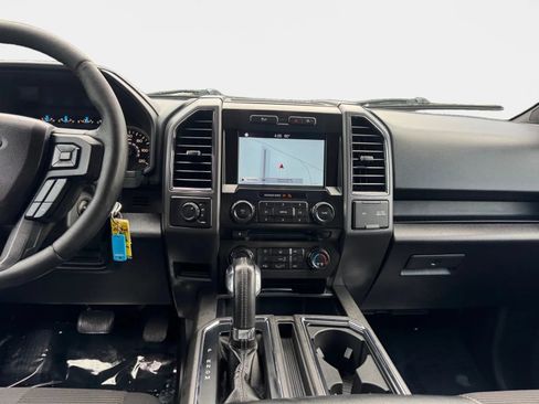 Used 2017 Ford F150 XLT w/ Equipment Group 302A Luxury AWD/4WD image 13