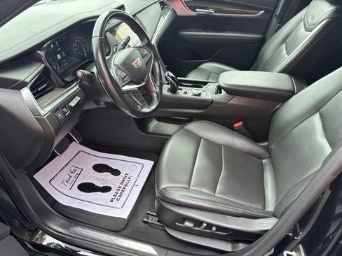 Used 2022 Cadillac XT5 Sportv w/ Technology Package AWD/4WD image 6