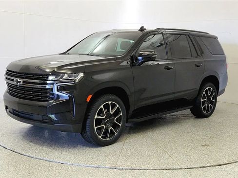 Used 2021 Chevrolet Tahoe RST w/ Luxury Package AWD/4WD image 3
