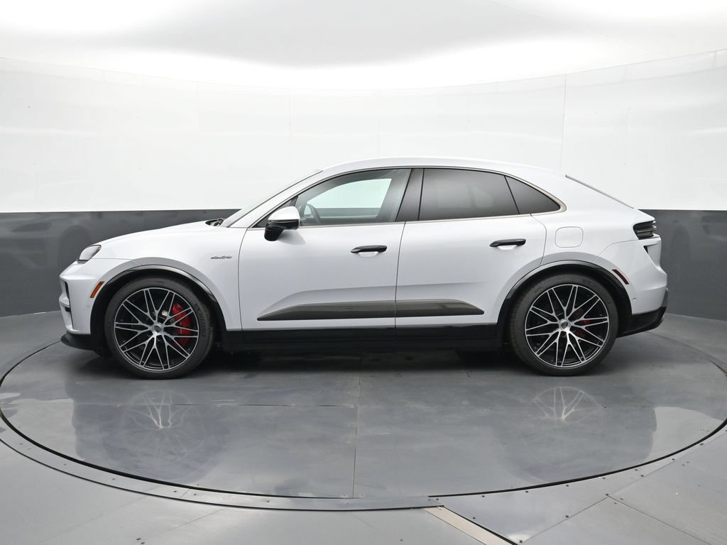 Certified 2025 Porsche Macan Turbo Electric AWD/4WD image 2