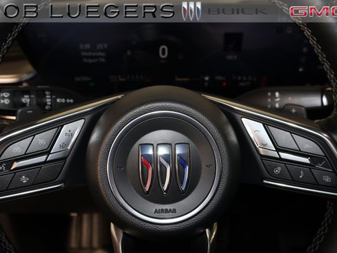 Certified 2025 Buick Enclave Avenir image 31