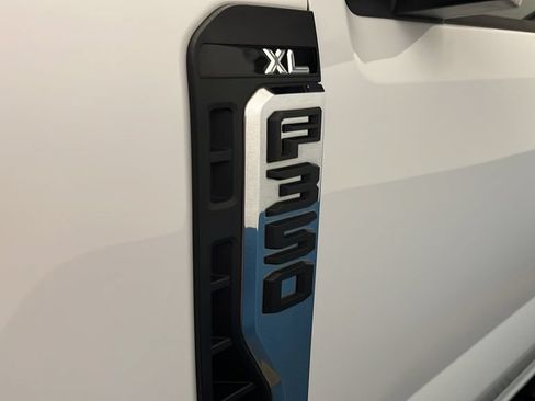 Used 2023 Ford F350 XL AWD/4WD image 38