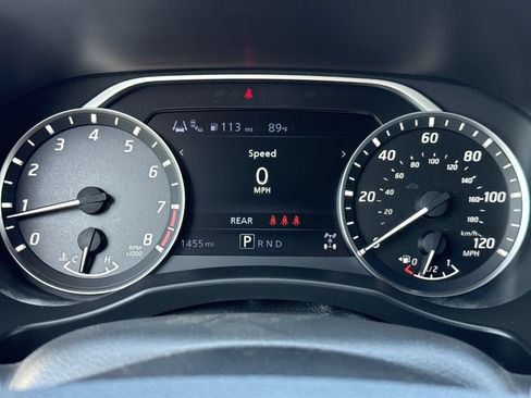 Used 2025 Nissan Frontier SV AWD/4WD image 10