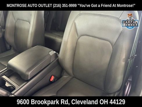 Certified 2024 Land Rover Defender 110 SE image 24