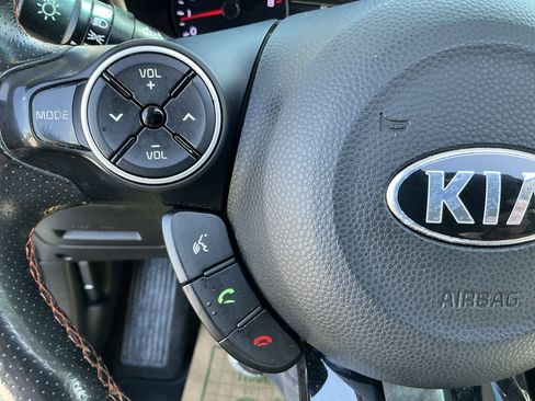 Used 2018 Kia Soul ! w/ Tech Package FWD image 23
