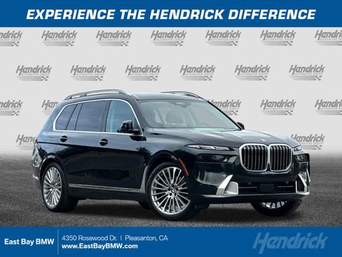 Used 2025 BMW X7 xDrive40i w/ Premium Package image 1