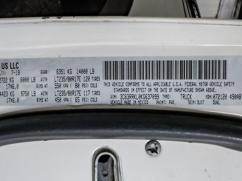 Used 2019 RAM 3500 Limited image 61