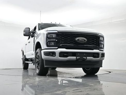 New 2026 Ford F250 Lariat w/ Black Appearance Package AWD/4WD image 35