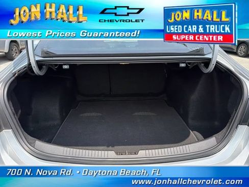 Used 2020 Chevrolet Malibu Premier FWD image 10
