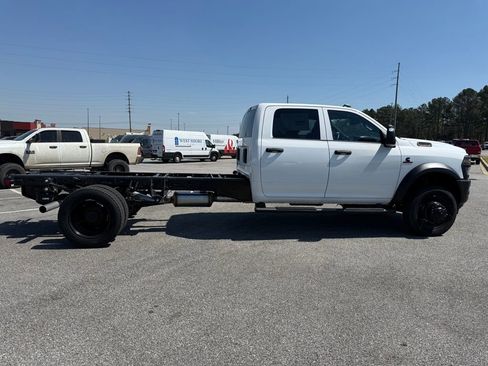 New 2026 RAM 5500 Tradesman AWD/4WD image 7
