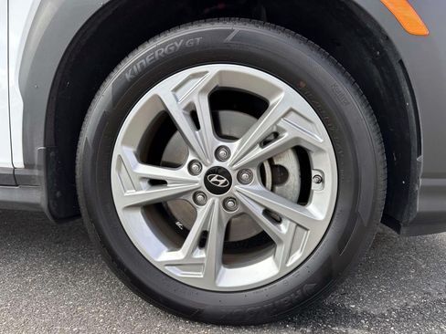 Used 2023 Hyundai Kona SEL AWD/4WD image 6