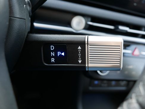 Certified 2025 Hyundai Tucson SEL image 24