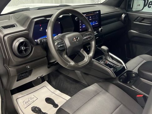 Used 2024 Chevrolet Colorado Trail Boss w/ Technology Package AWD/4WD image 12