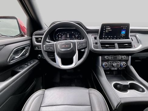 Certified 2024 GMC Yukon SLT w/ SLT Luxury Package RWD image 6