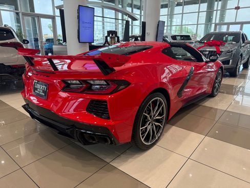 Used 2023 Chevrolet Corvette Stingray Premium Cpe w/ Z51 Performance Package RWD image 3