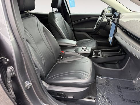 Certified 2023 Ford Mustang Mach-E Premium RWD image 19