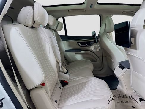 Used 2023 Mercedes-Benz EQS 450+ SUV image 36