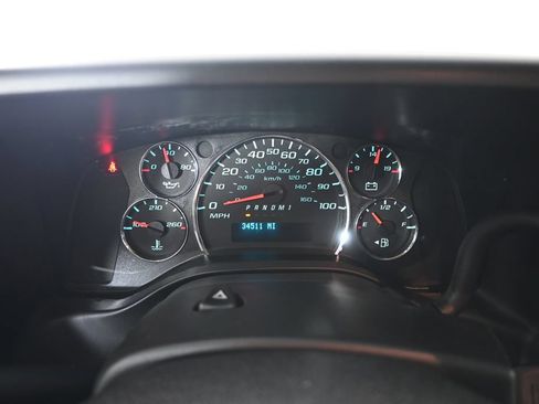 Used 2017 Chevrolet Express 3500 RWD image 24