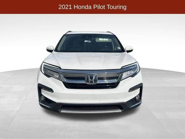 Used 2021 Honda Pilot Touring image 2