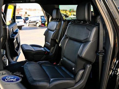 New 2025 Ford Expedition Max Platinum w/ Stealth Performance Package image 12