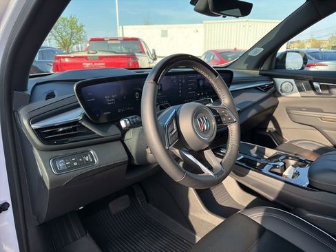 Certified 2025 Buick Enclave Avenir w/ Super Cruise Package image 13