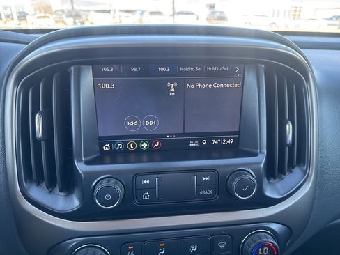 Used 2020 Chevrolet Colorado Z71 image 12