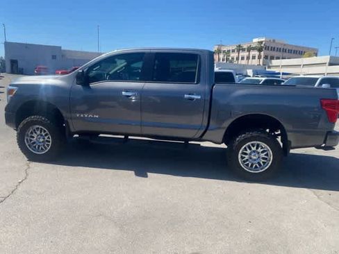 Used 2021 Nissan Titan SV w/ Accessory Utility Package RWD image 13
