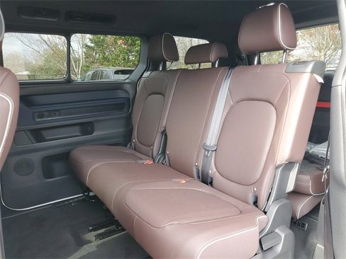 New 2025 Volkswagen ID. Buzz Pro S image 14