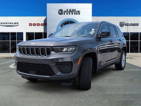 New 2026 Jeep Grand Cherokee Laredo X RWD image 11