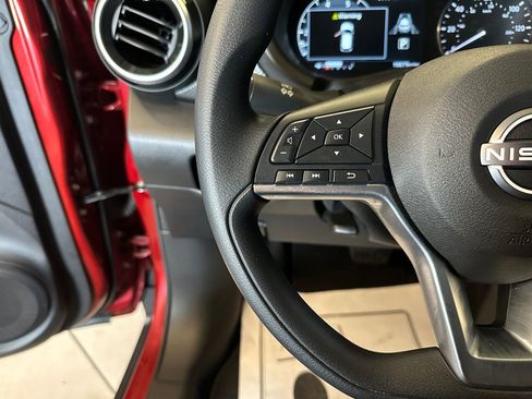 Used 2024 Nissan Kicks SV FWD image 11