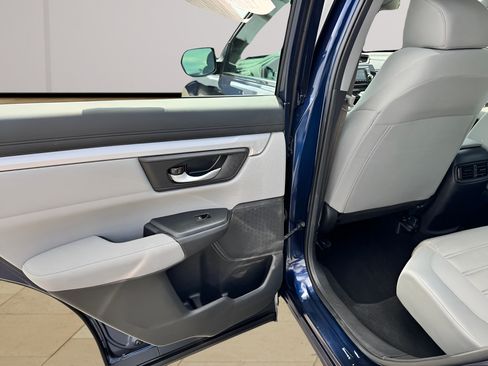 Used 2018 Honda CR-V LX image 27