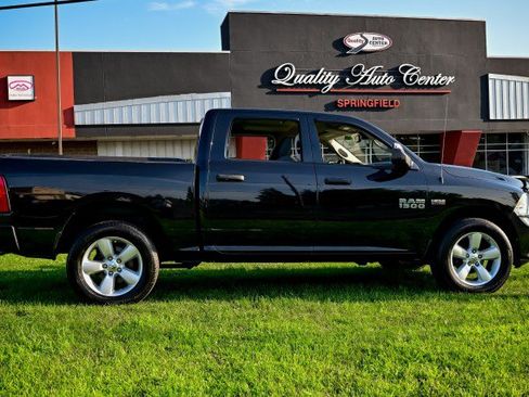 Used 2016 RAM 1500 Express AWD/4WD image 4