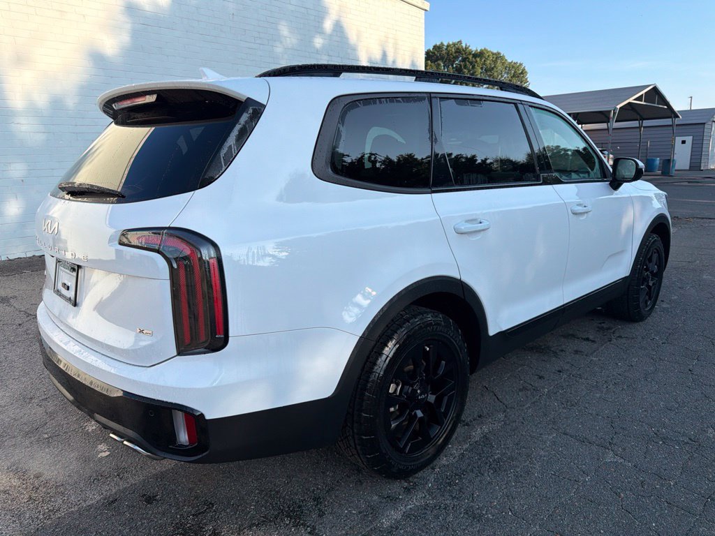 Used 2024 Kia Telluride SX Prestige X-Pro AWD/4WD image 2