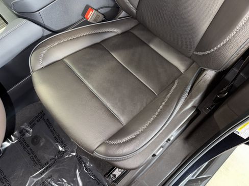 Used 2024 GMC Yukon Denali w/ Advanced Technology Package image 38