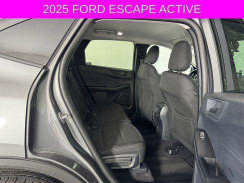 Used 2025 Ford Escape Active AWD/4WD image 18