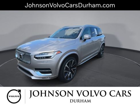 Used 2023 Volvo XC90 B6 Plus AWD/4WD image 4