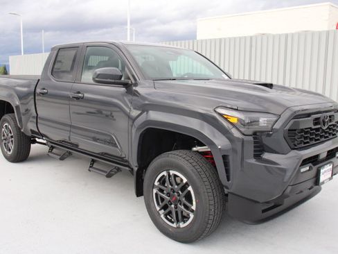 New 2026 Toyota Tacoma TRD Sport AWD/4WD image 2