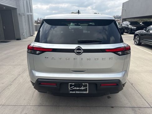 Used 2024 Nissan Pathfinder S image 7