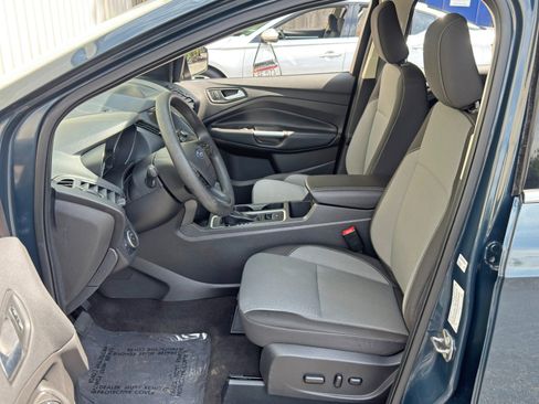 Used 2019 Ford Escape SE FWD image 15