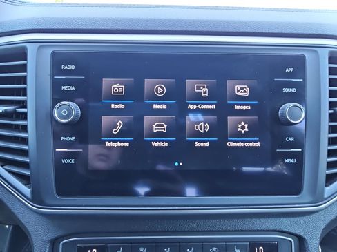 Used 2020 Volkswagen Atlas Cross Sport SE AWD/4WD image 21