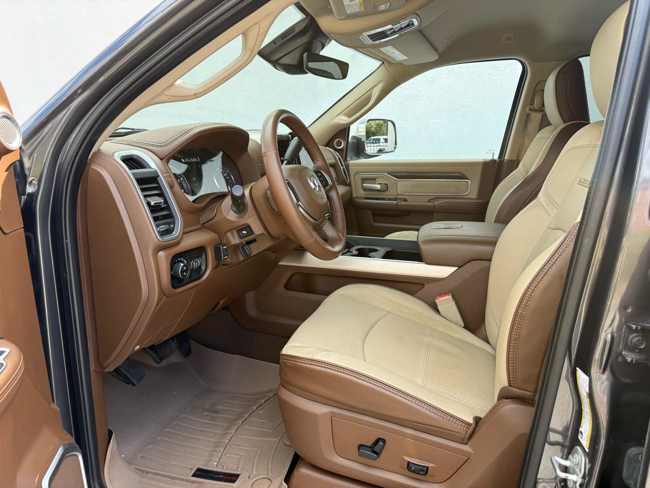 Used 2020 RAM 3500 Laramie AWD/4WD image 36