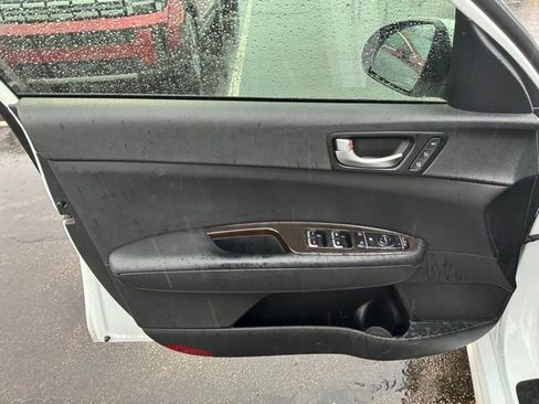 Used 2018 Kia Optima EX image 13