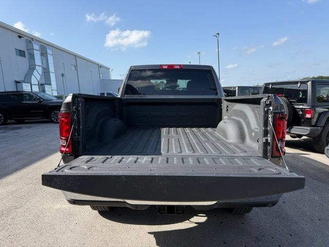 Used 2026 RAM 2500 Big Horn AWD/4WD image 4