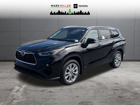 New 2026 Toyota Highlander Limited AWD/4WD image 1