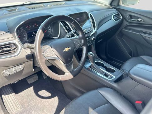 Used 2020 Chevrolet Equinox Premier w/ Premier Redline Edition FWD image 2