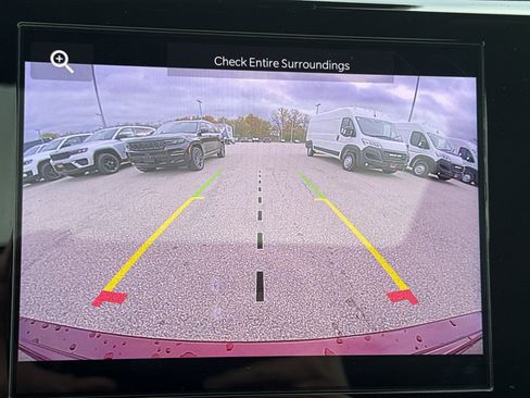 New 2025 Jeep Grand Cherokee Altitude w/ Trailer Tow Package AWD/4WD image 18