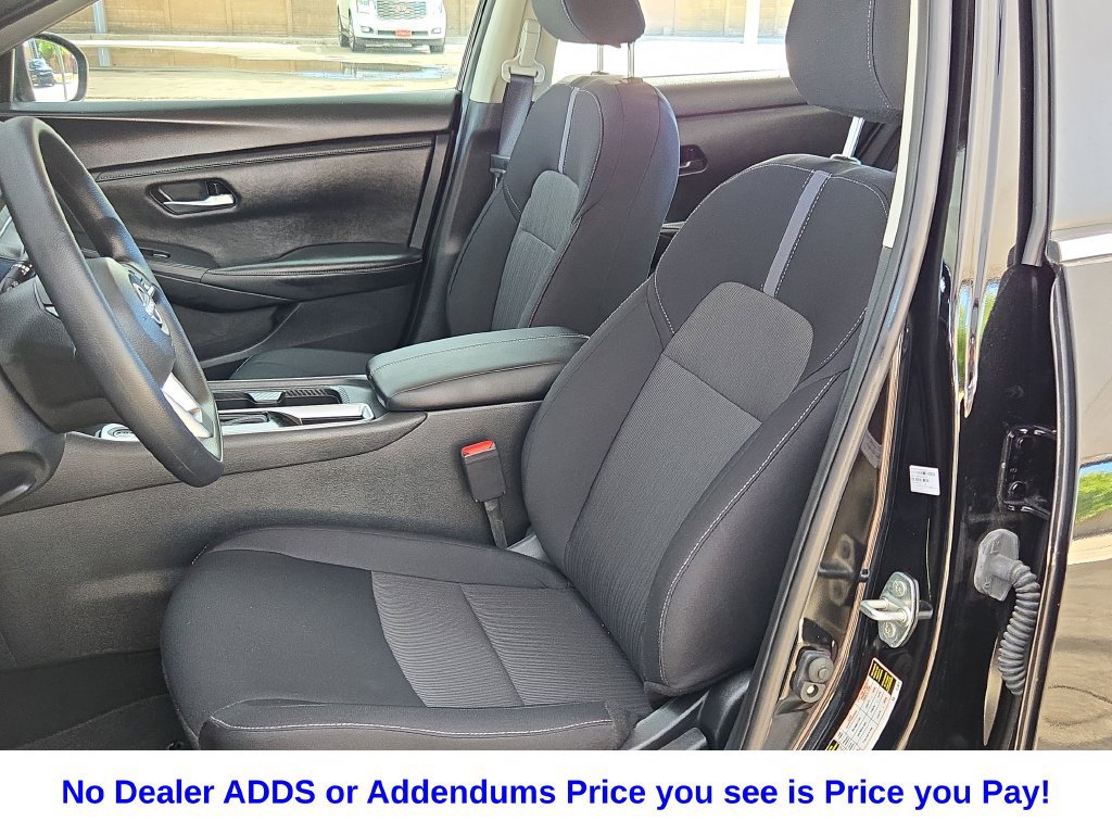 Used 2025 Nissan Sentra SV FWD image 23